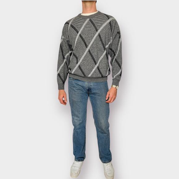 90s Moores Gray Diamond Pattern Sweater - Picture 3 of 6